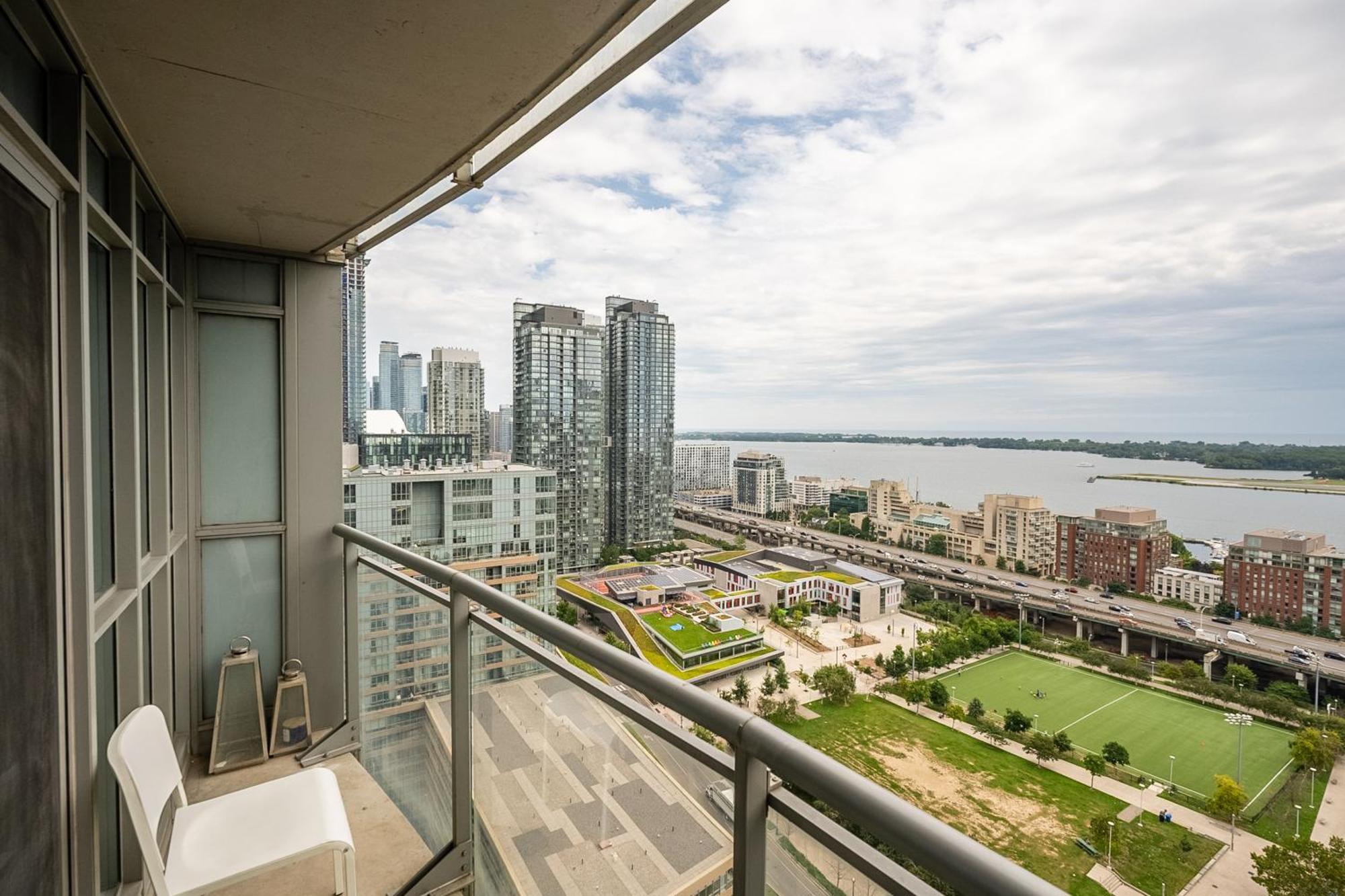 Globalstay Elegant Downtown Apartments Toronto Buitenkant foto